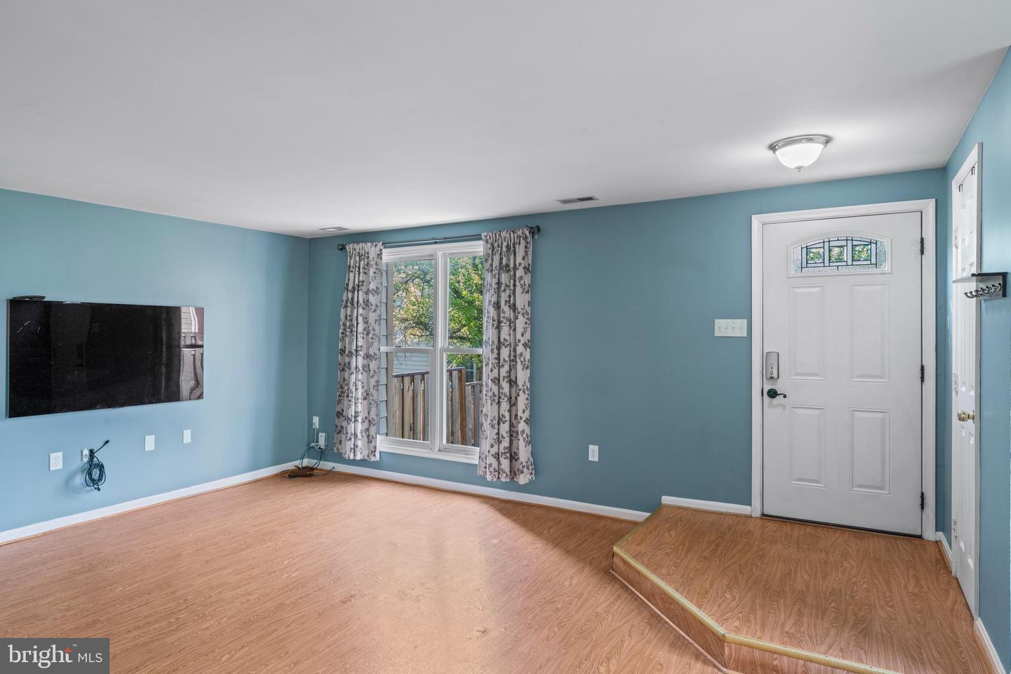 10479 DYLAN PL, MANASSAS, Virginia 20109, 3 Bedrooms Bedrooms, ,2 BathroomsBathrooms,Residential,For sale,10479 DYLAN PL,VAPW2098900 MLS # VAPW2098900