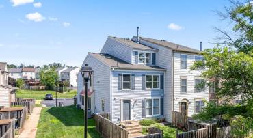 10479 DYLAN PL, MANASSAS, Virginia 20109, 3 Bedrooms Bedrooms, ,2 BathroomsBathrooms,Residential,For sale,10479 DYLAN PL,VAPW2098900 MLS # VAPW2098900