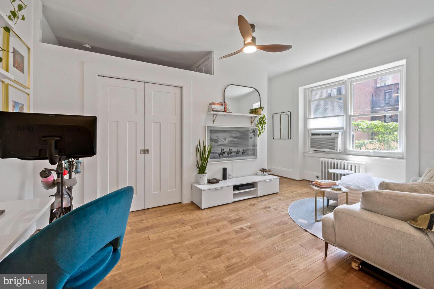 1514 17TH ST NW #111, WASHINGTON, District Of Columbia 20036, 1 Bedroom Bedrooms, ,1 BathroomBathrooms,Residential,For sale,1514 17TH ST NW #111,DCDC2209766 MLS # DCDC2209766
