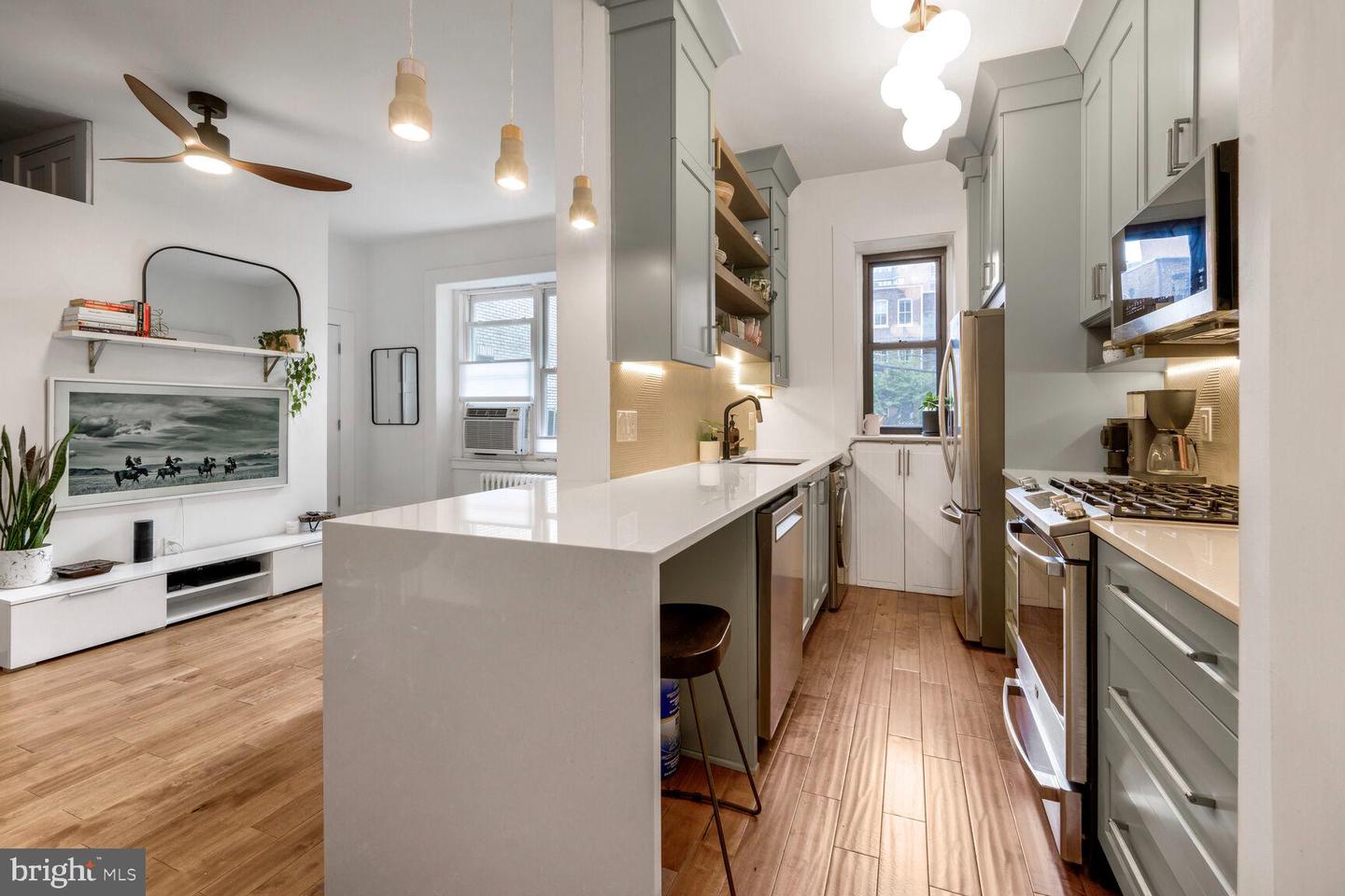 1514 17TH ST NW #111, WASHINGTON, District Of Columbia 20036, 1 Bedroom Bedrooms, ,1 BathroomBathrooms,Residential,For sale,1514 17TH ST NW #111,DCDC2209766 MLS # DCDC2209766
