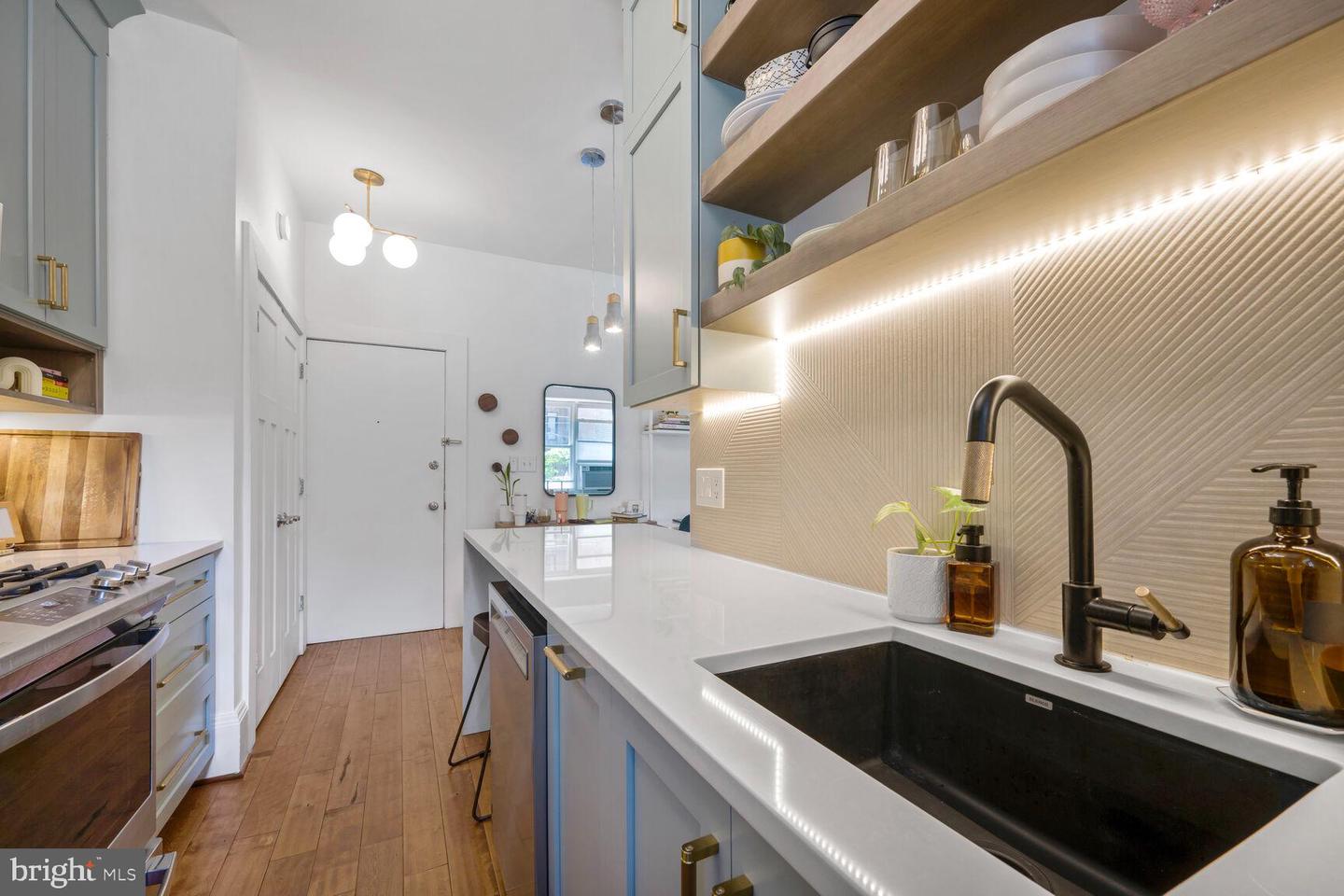 1514 17TH ST NW #111, WASHINGTON, District Of Columbia 20036, 1 Bedroom Bedrooms, ,1 BathroomBathrooms,Residential,For sale,1514 17TH ST NW #111,DCDC2209766 MLS # DCDC2209766