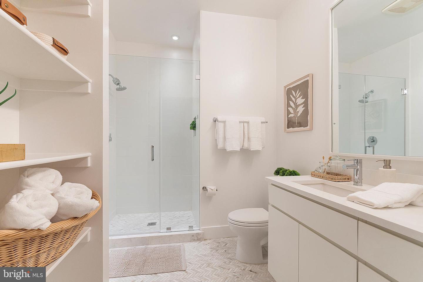 1324 E ST SE #104, WASHINGTON, District Of Columbia 20003, 1 Bedroom Bedrooms, ,1 BathroomBathrooms,Residential,For sale,1324 E ST SE #104,DCDC2209858 MLS # DCDC2209858