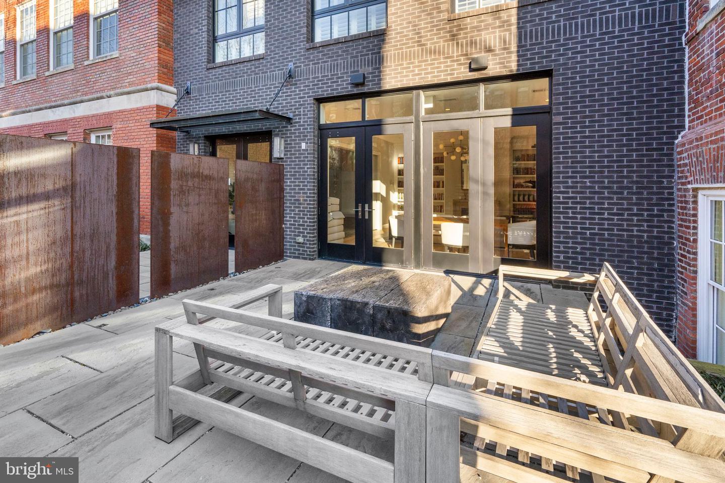 1324 E ST SE #104, WASHINGTON, District Of Columbia 20003, 1 Bedroom Bedrooms, ,1 BathroomBathrooms,Residential,For sale,1324 E ST SE #104,DCDC2209858 MLS # DCDC2209858