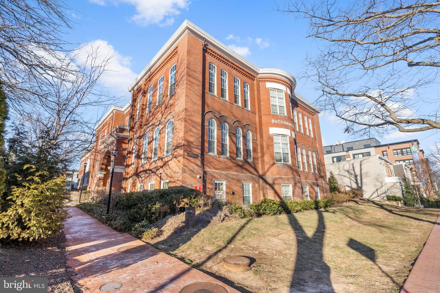 1324 E ST SE #104, WASHINGTON, District Of Columbia 20003, 1 Bedroom Bedrooms, ,1 BathroomBathrooms,Residential,For sale,1324 E ST SE #104,DCDC2209858 MLS # DCDC2209858