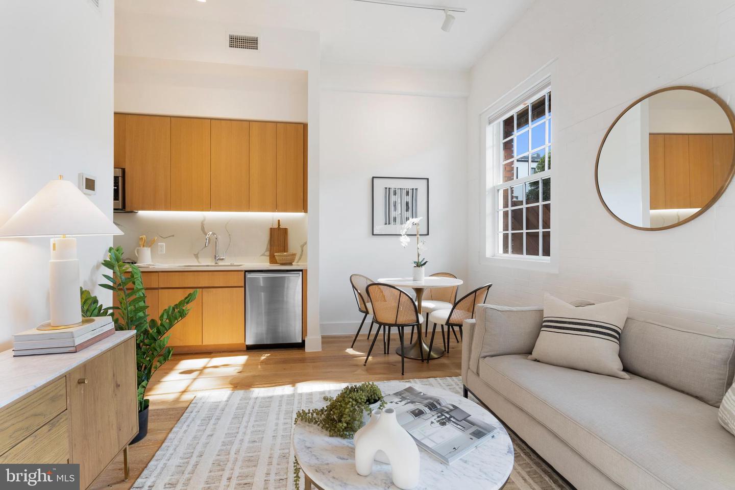1324 E ST SE #104, WASHINGTON, District Of Columbia 20003, 1 Bedroom Bedrooms, ,1 BathroomBathrooms,Residential,For sale,1324 E ST SE #104,DCDC2209858 MLS # DCDC2209858