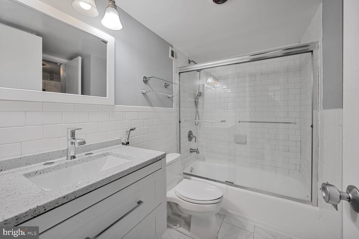 2939 VAN NESS ST NW #405, WASHINGTON, District Of Columbia 20008, 1 Bedroom Bedrooms, ,1 BathroomBathrooms,Residential,For sale,2939 VAN NESS ST NW #405,DCDC2209868 MLS # DCDC2209868