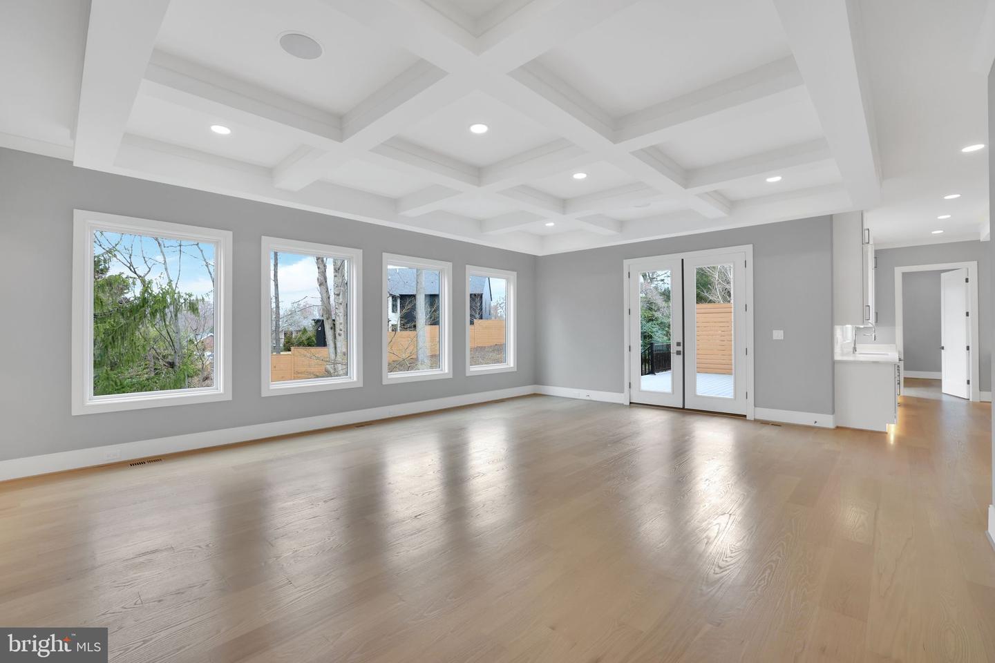 6226 KELLOGG DR, MCLEAN, Virginia 22101, 6 Bedrooms Bedrooms, ,5 BathroomsBathrooms,Residential,For sale,6226 KELLOGG DR,VAFX2254972 MLS # VAFX2254972
