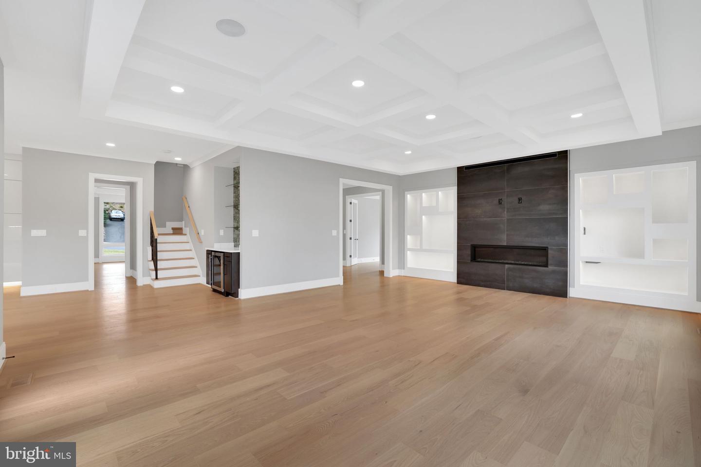 6226 KELLOGG DR, MCLEAN, Virginia 22101, 6 Bedrooms Bedrooms, ,5 BathroomsBathrooms,Residential,For sale,6226 KELLOGG DR,VAFX2254972 MLS # VAFX2254972