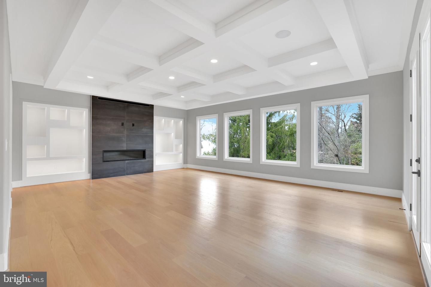 6226 KELLOGG DR, MCLEAN, Virginia 22101, 6 Bedrooms Bedrooms, ,5 BathroomsBathrooms,Residential,For sale,6226 KELLOGG DR,VAFX2254972 MLS # VAFX2254972