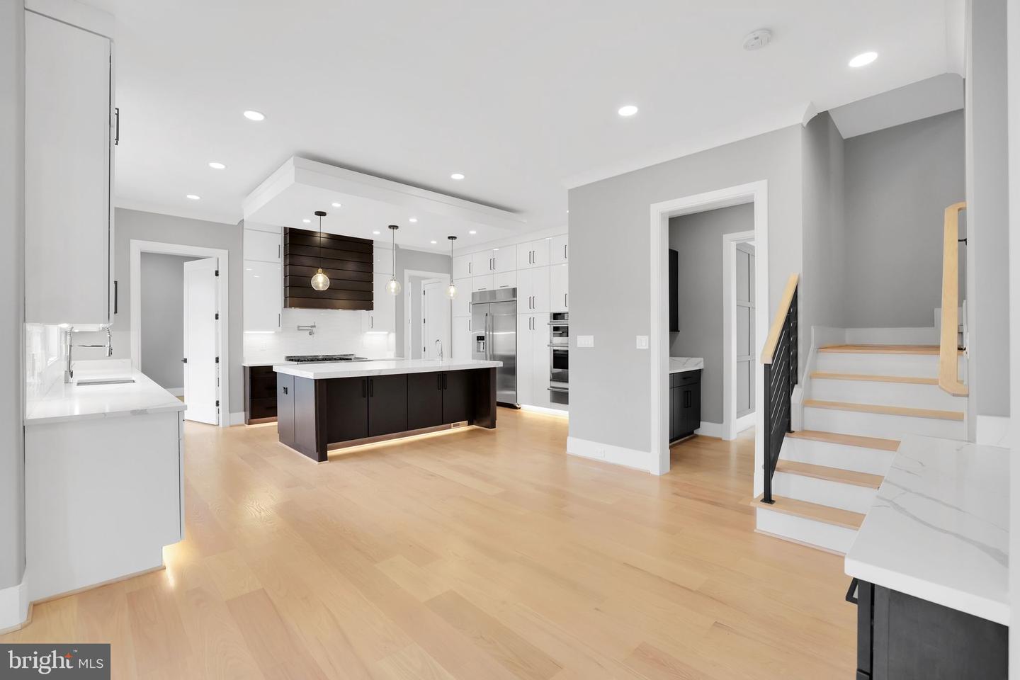 6226 KELLOGG DR, MCLEAN, Virginia 22101, 6 Bedrooms Bedrooms, ,5 BathroomsBathrooms,Residential,For sale,6226 KELLOGG DR,VAFX2254972 MLS # VAFX2254972