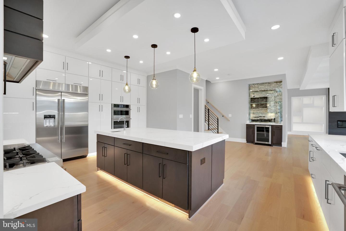 6226 KELLOGG DR, MCLEAN, Virginia 22101, 6 Bedrooms Bedrooms, ,5 BathroomsBathrooms,Residential,For sale,6226 KELLOGG DR,VAFX2254972 MLS # VAFX2254972