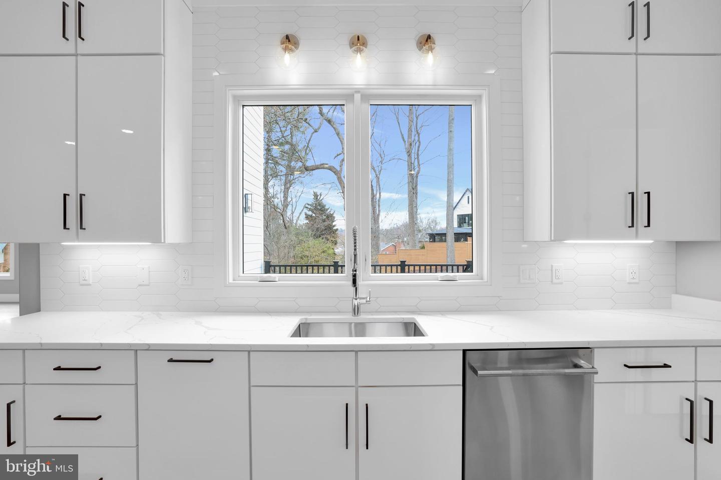 6226 KELLOGG DR, MCLEAN, Virginia 22101, 6 Bedrooms Bedrooms, ,5 BathroomsBathrooms,Residential,For sale,6226 KELLOGG DR,VAFX2254972 MLS # VAFX2254972