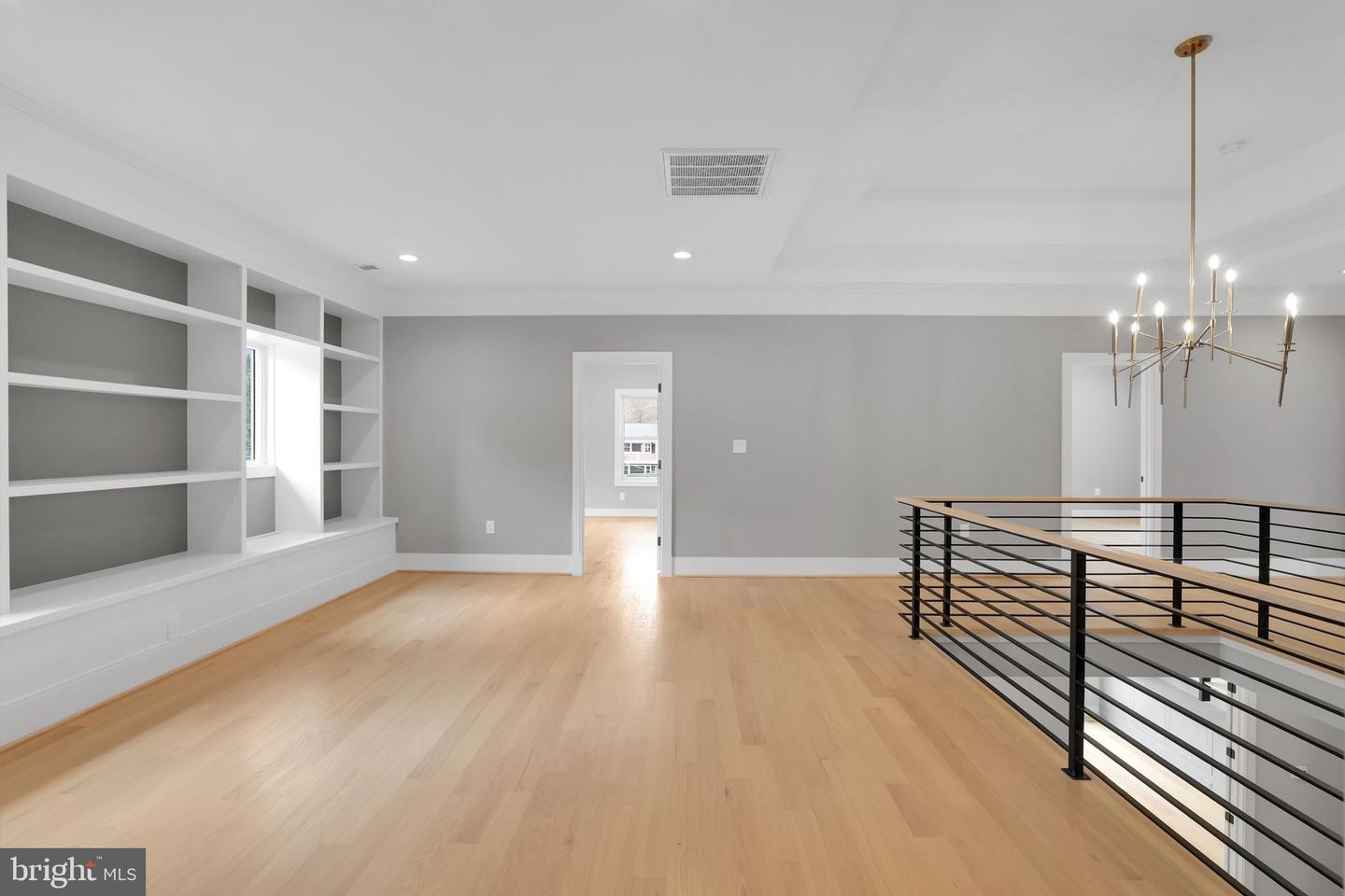 6226 KELLOGG DR, MCLEAN, Virginia 22101, 6 Bedrooms Bedrooms, ,5 BathroomsBathrooms,Residential,For sale,6226 KELLOGG DR,VAFX2254972 MLS # VAFX2254972