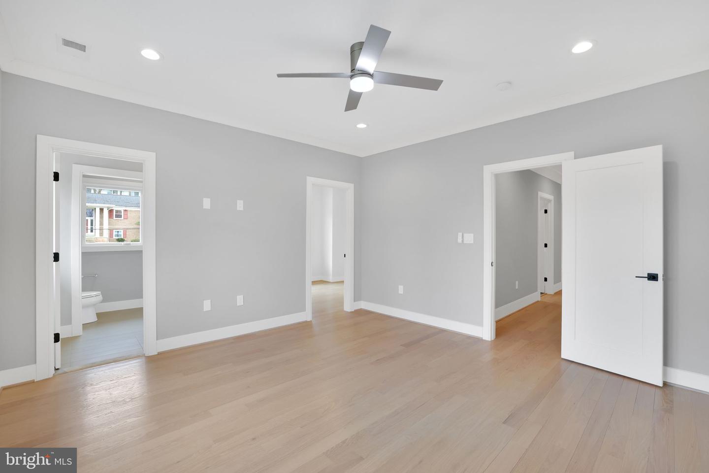 6226 KELLOGG DR, MCLEAN, Virginia 22101, 6 Bedrooms Bedrooms, ,5 BathroomsBathrooms,Residential,For sale,6226 KELLOGG DR,VAFX2254972 MLS # VAFX2254972