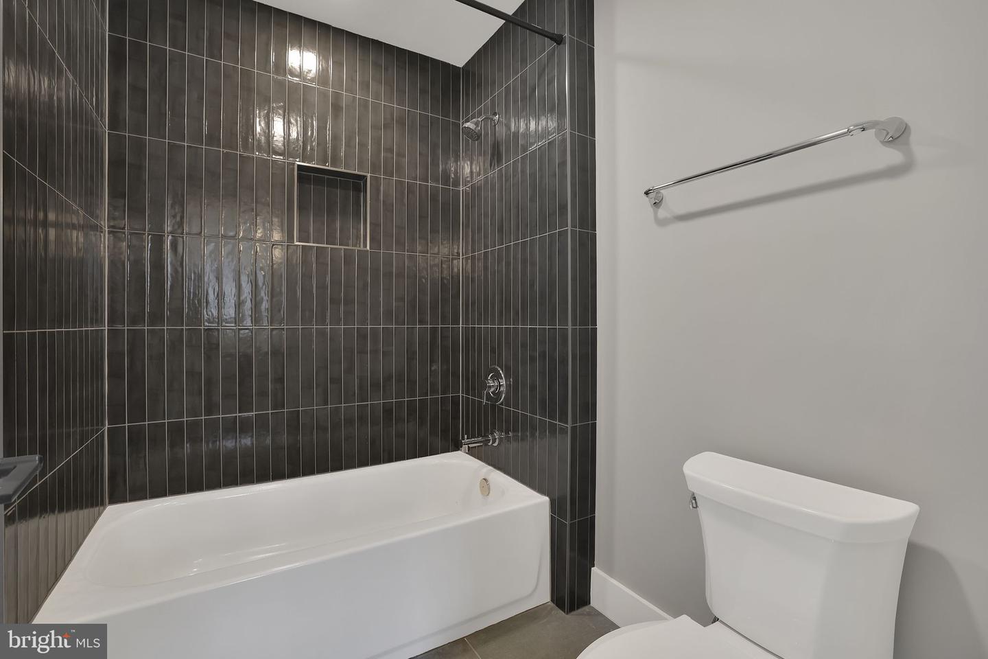 6226 KELLOGG DR, MCLEAN, Virginia 22101, 6 Bedrooms Bedrooms, ,5 BathroomsBathrooms,Residential,For sale,6226 KELLOGG DR,VAFX2254972 MLS # VAFX2254972