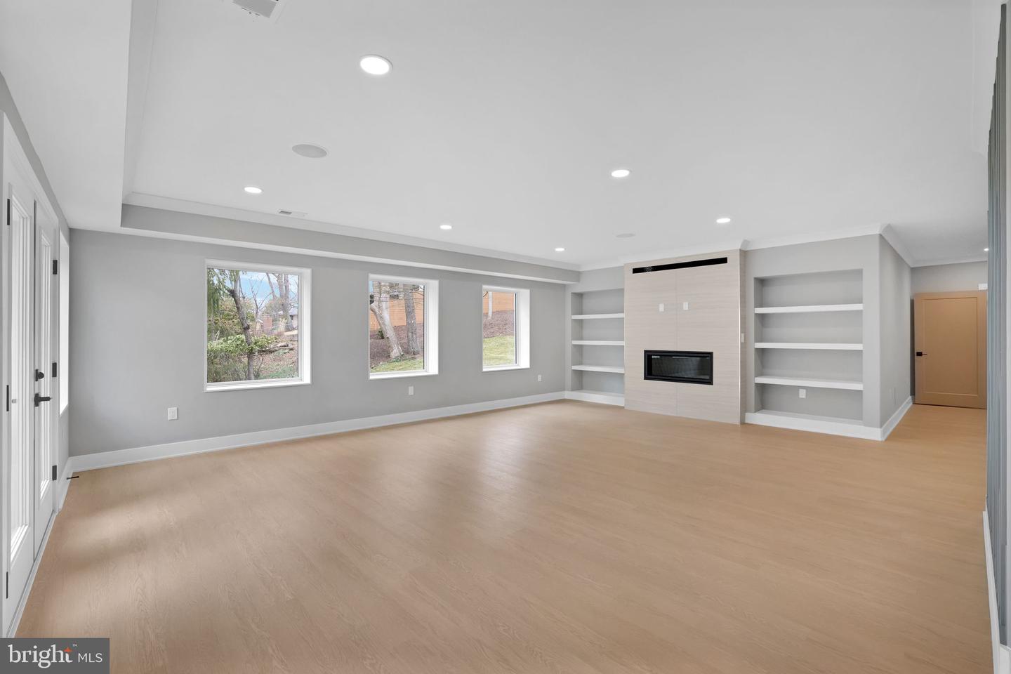 6226 KELLOGG DR, MCLEAN, Virginia 22101, 6 Bedrooms Bedrooms, ,5 BathroomsBathrooms,Residential,For sale,6226 KELLOGG DR,VAFX2254972 MLS # VAFX2254972