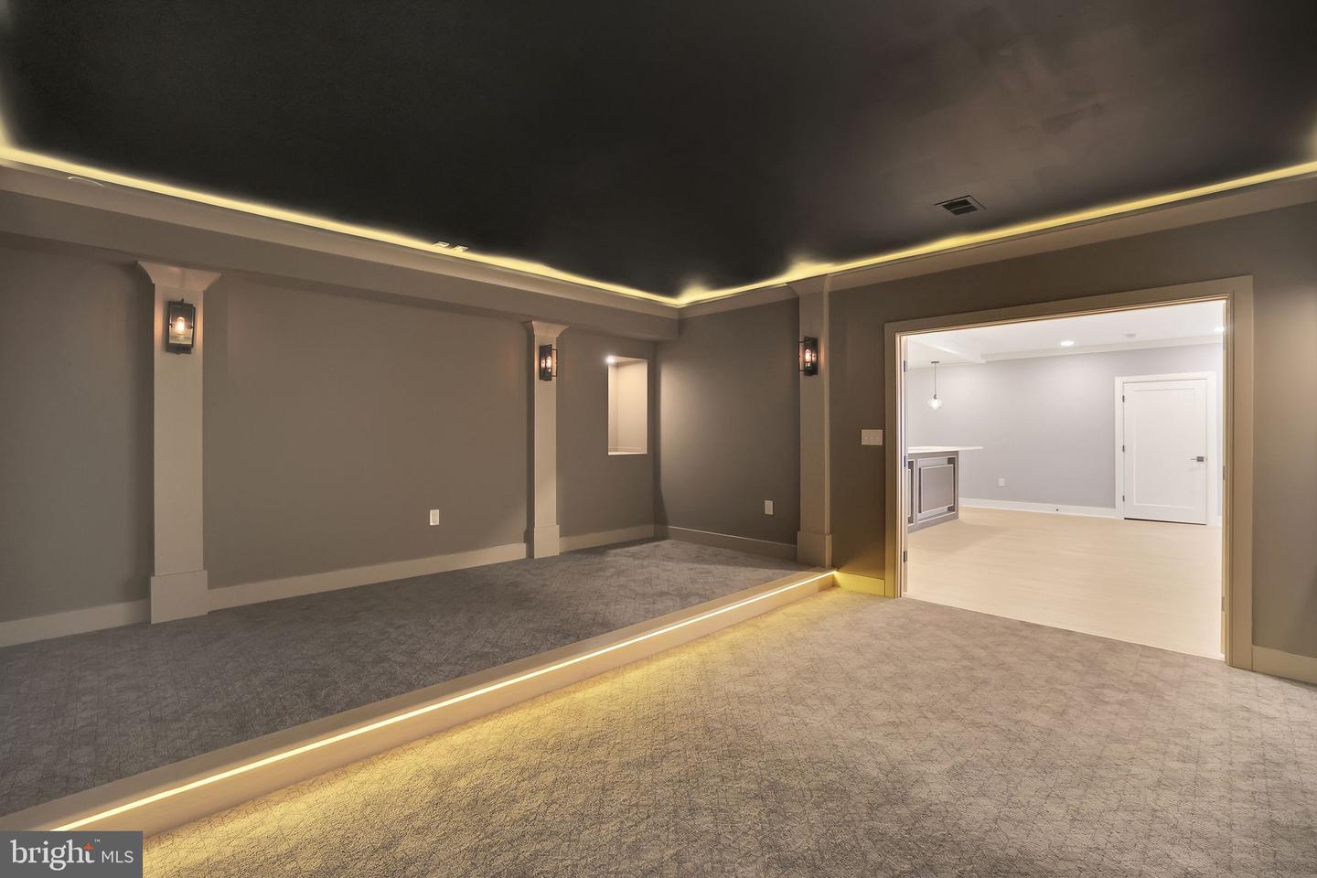 6226 KELLOGG DR, MCLEAN, Virginia 22101, 6 Bedrooms Bedrooms, ,5 BathroomsBathrooms,Residential,For sale,6226 KELLOGG DR,VAFX2254972 MLS # VAFX2254972
