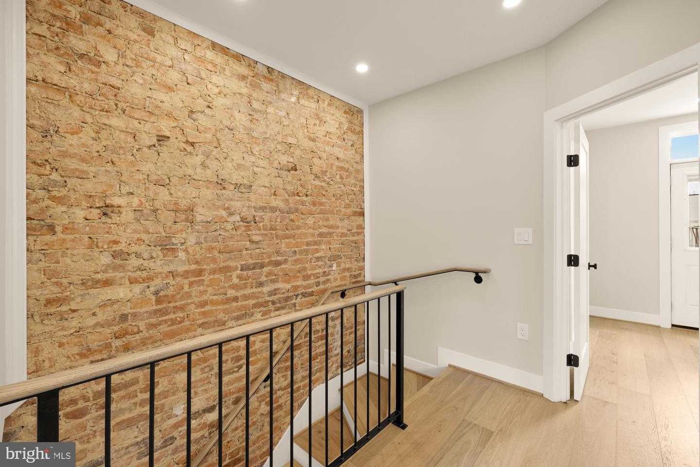 3207 WARDER ST NW, WASHINGTON, District Of Columbia 20010, 4 Bedrooms Bedrooms, ,3 BathroomsBathrooms,Residential,For sale,3207 WARDER ST NW,DCDC2209926 MLS # DCDC2209926