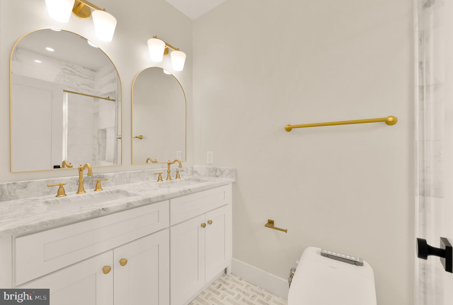 3207 WARDER ST NW, WASHINGTON, District Of Columbia 20010, 4 Bedrooms Bedrooms, ,3 BathroomsBathrooms,Residential,For sale,3207 WARDER ST NW,DCDC2209926 MLS # DCDC2209926