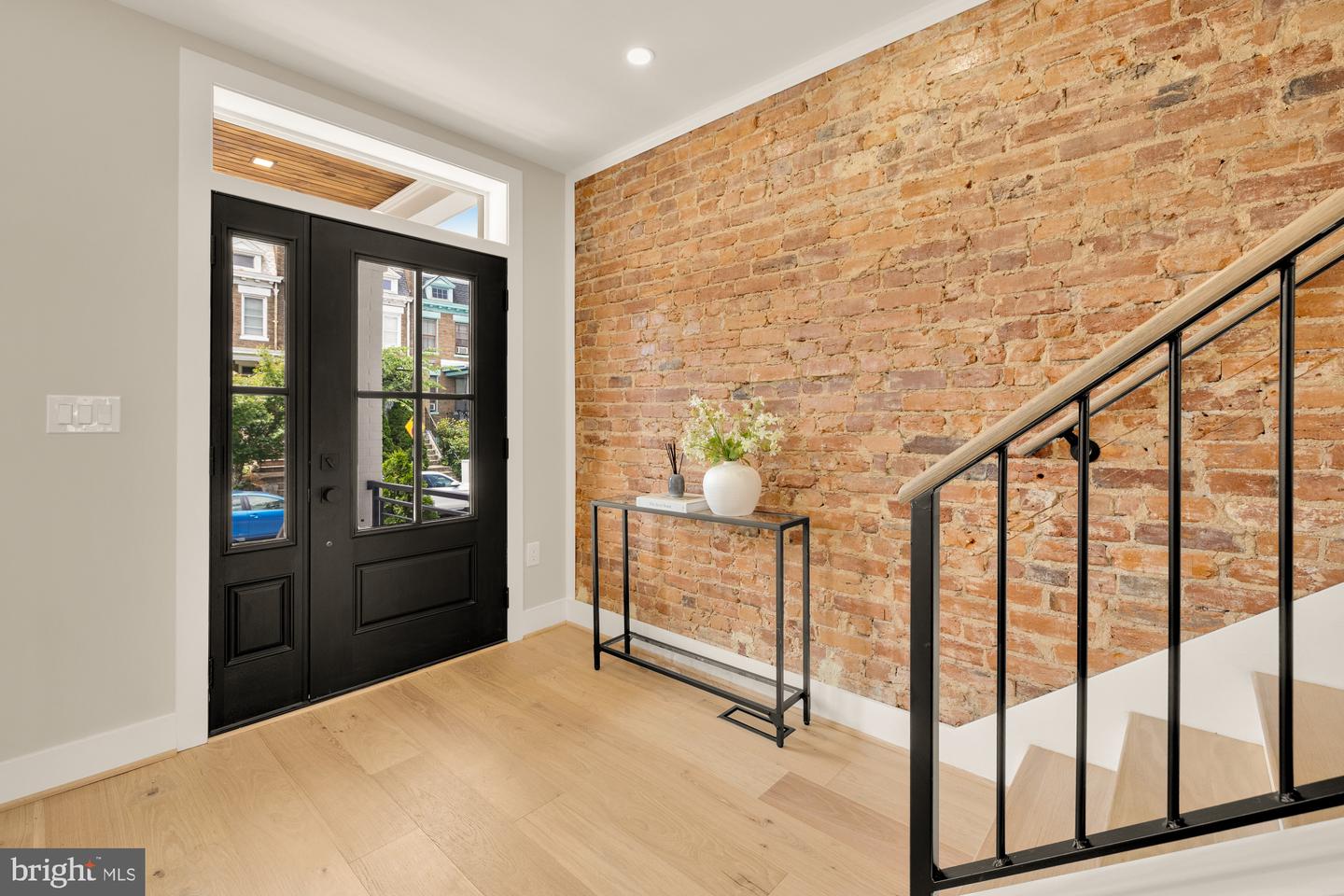3207 WARDER ST NW, WASHINGTON, District Of Columbia 20010, 4 Bedrooms Bedrooms, ,3 BathroomsBathrooms,Residential,For sale,3207 WARDER ST NW,DCDC2209926 MLS # DCDC2209926
