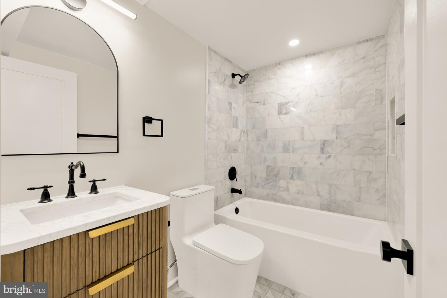 3207 WARDER ST NW, WASHINGTON, District Of Columbia 20010, 4 Bedrooms Bedrooms, ,3 BathroomsBathrooms,Residential,For sale,3207 WARDER ST NW,DCDC2209926 MLS # DCDC2209926