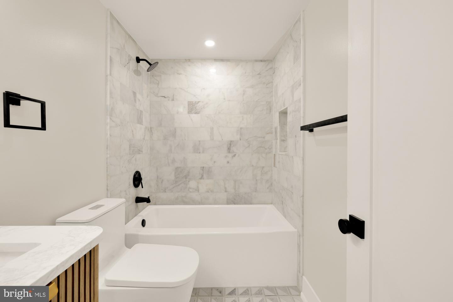 3207 WARDER ST NW, WASHINGTON, District Of Columbia 20010, 4 Bedrooms Bedrooms, ,3 BathroomsBathrooms,Residential,For sale,3207 WARDER ST NW,DCDC2209926 MLS # DCDC2209926