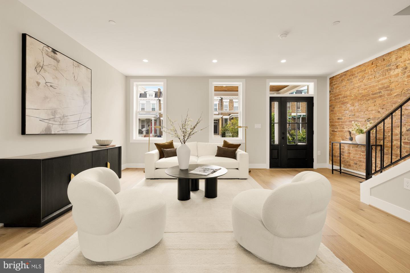 3207 WARDER ST NW, WASHINGTON, District Of Columbia 20010, 4 Bedrooms Bedrooms, ,3 BathroomsBathrooms,Residential,For sale,3207 WARDER ST NW,DCDC2209926 MLS # DCDC2209926