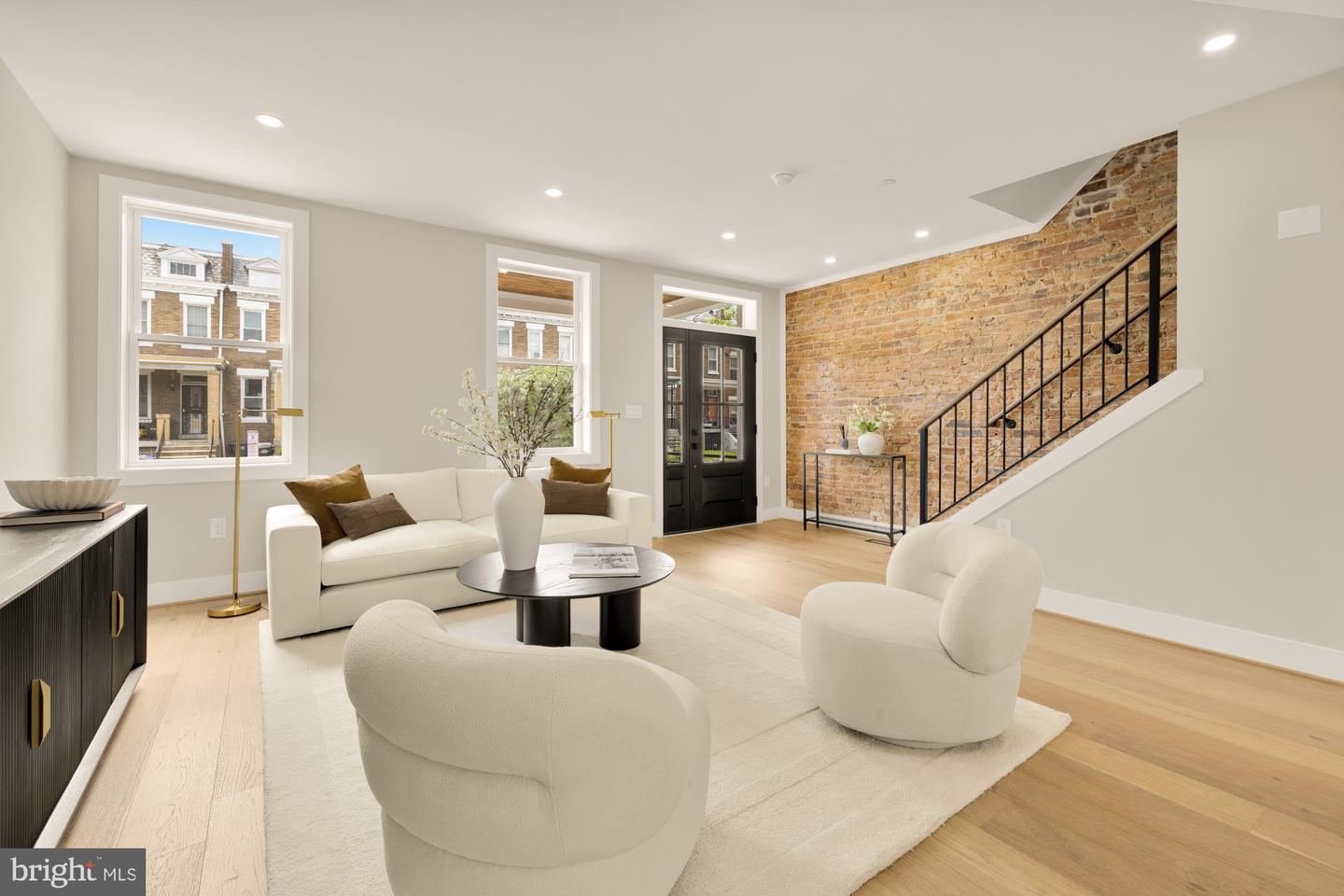 3207 WARDER ST NW, WASHINGTON, District Of Columbia 20010, 4 Bedrooms Bedrooms, ,3 BathroomsBathrooms,Residential,For sale,3207 WARDER ST NW,DCDC2209926 MLS # DCDC2209926