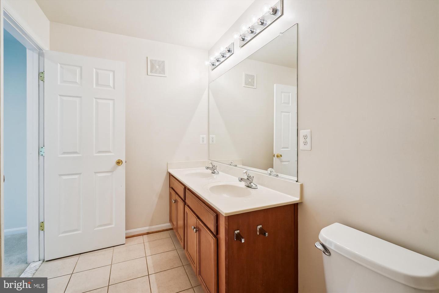 15551 JOHN DISKIN CIR, WOODBRIDGE, Virginia 22191, 3 Bedrooms Bedrooms, ,2 BathroomsBathrooms,Residential,For sale,15551 JOHN DISKIN CIR,VAPW2099030 MLS # VAPW2099030