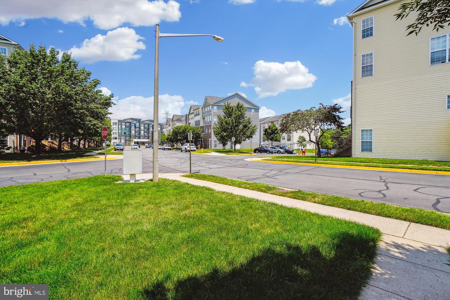 15551 JOHN DISKIN CIR, WOODBRIDGE, Virginia 22191, 3 Bedrooms Bedrooms, ,2 BathroomsBathrooms,Residential,For sale,15551 JOHN DISKIN CIR,VAPW2099030 MLS # VAPW2099030