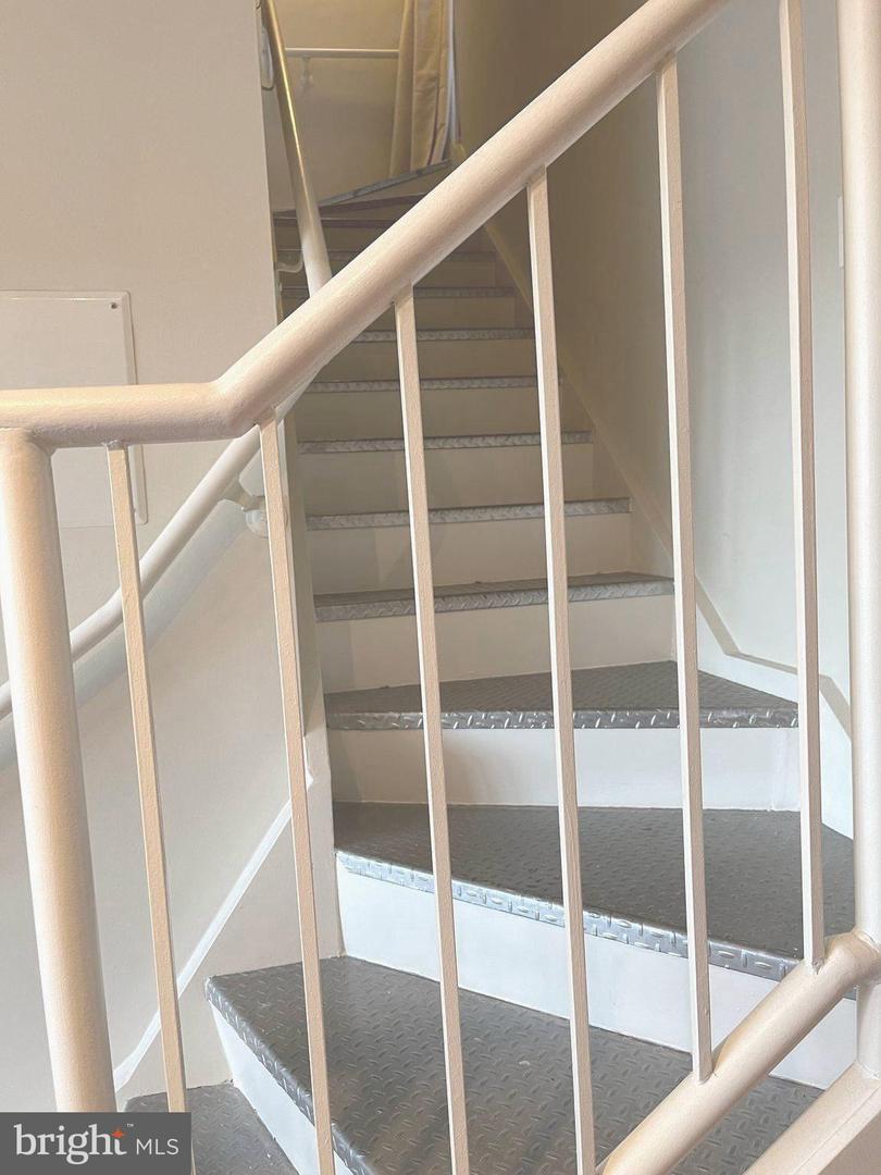 2120 VERMONT AVE NW #620, WASHINGTON, District Of Columbia 20001, 2 Bedrooms Bedrooms, ,1 BathroomBathrooms,Residential,For sale,2120 VERMONT AVE NW #620,DCDC2209960 MLS # DCDC2209960
