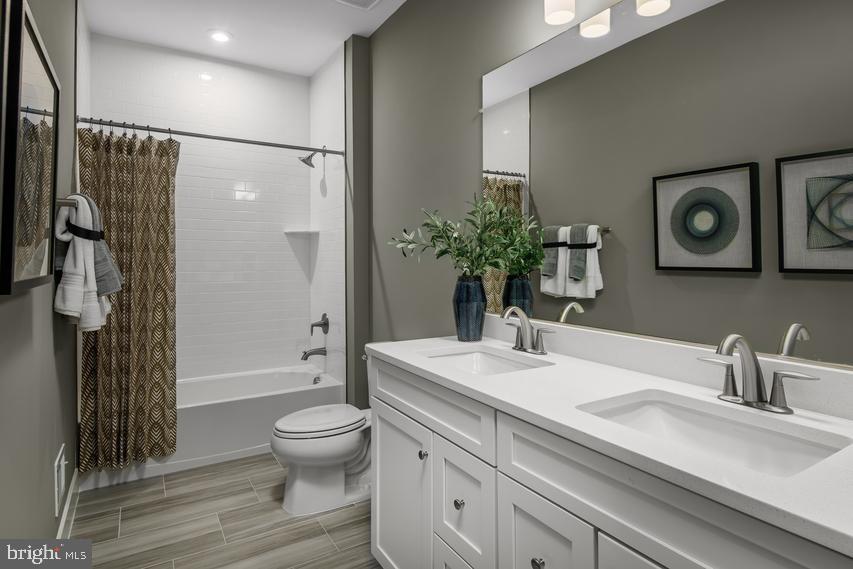 8743 CLASSIC LAKES WAY, MANASSAS, Virginia 20112, 4 Bedrooms Bedrooms, ,4 BathroomsBathrooms,Residential,For sale,8743 CLASSIC LAKES WAY,VAPW2099034 MLS # VAPW2099034