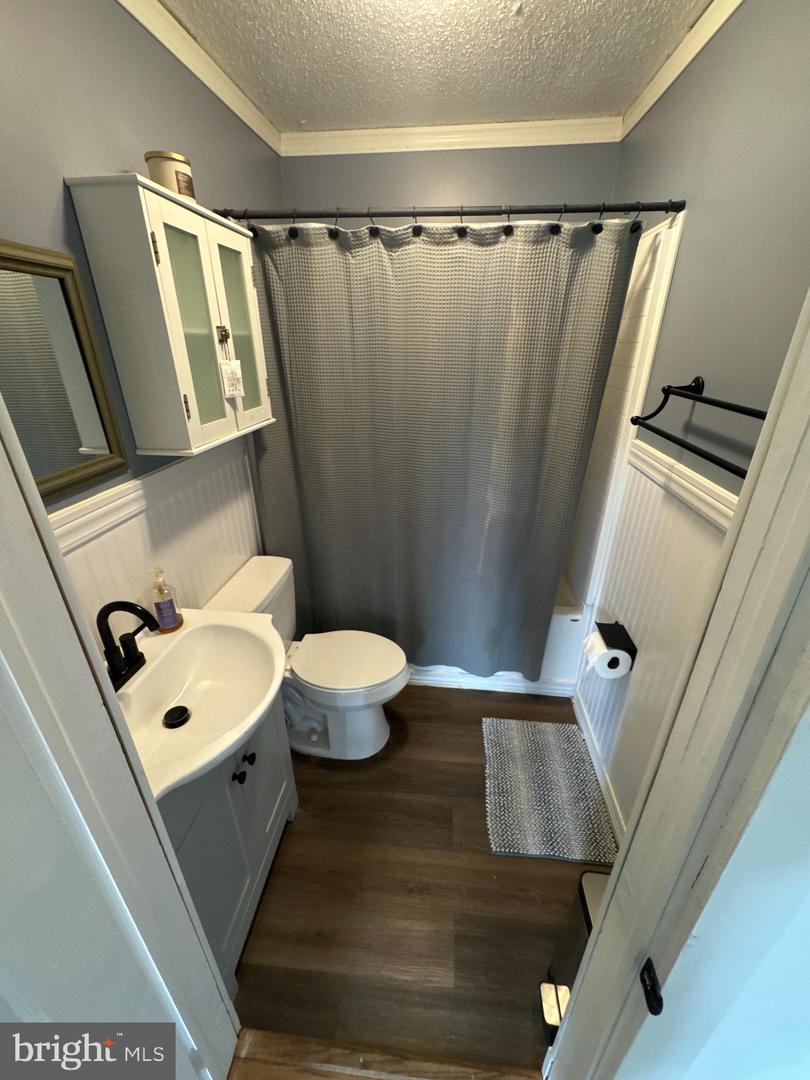 104 REDWOOD LANE, WINCHESTER, Virginia 22603, 2 Bedrooms Bedrooms, ,1 BathroomBathrooms,Residential,For sale,104 REDWOOD LANE,VAFV2035400 MLS # VAFV2035400