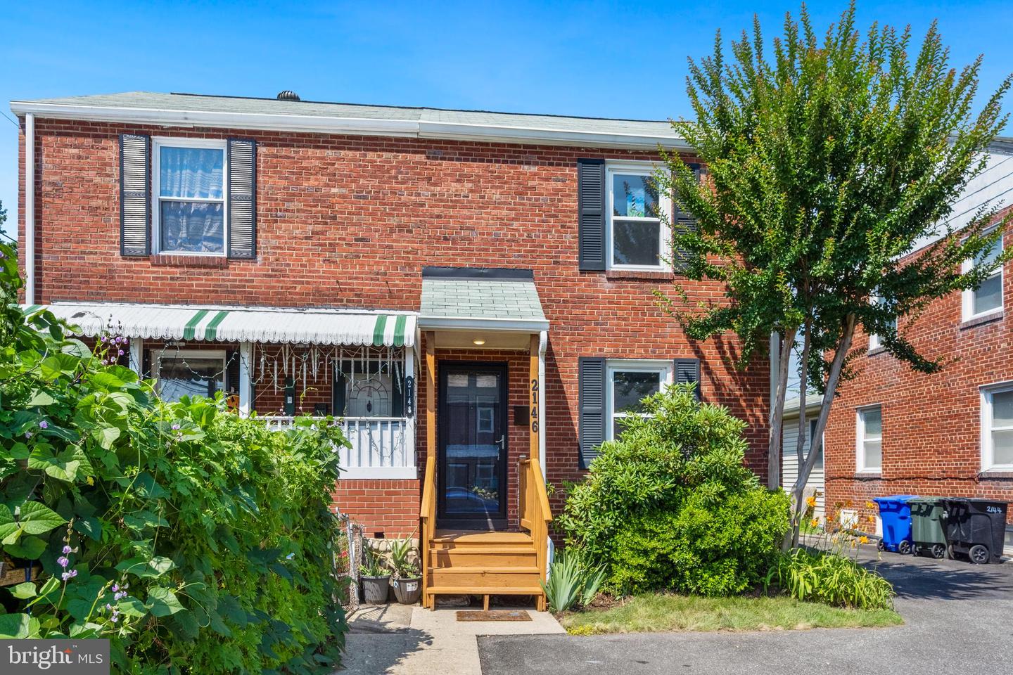 2146 S OAKLAND ST S, ARLINGTON, Virginia 22204, 2 Bedrooms Bedrooms, ,2 BathroomsBathrooms,Residential,For sale,2146 S OAKLAND ST S,VAAR2060614 MLS # VAAR2060614