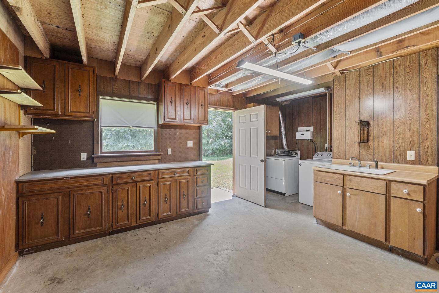 3911 PRITCHETT LN, CHARLOTTESVILLE, Virginia 22911, 4 Bedrooms Bedrooms, ,2 BathroomsBathrooms,Residential,For sale,3911 PRITCHETT LN,666616 MLS # 666616