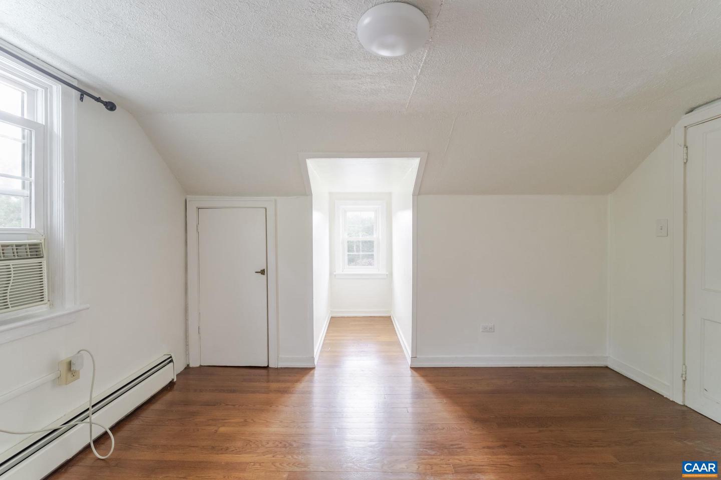 1014 SAINT CHARLES AVE, CHARLOTTESVILLE, Virginia 22901, 4 Bedrooms Bedrooms, ,2 BathroomsBathrooms,Residential,For sale,1014 SAINT CHARLES AVE,666621 MLS # 666621