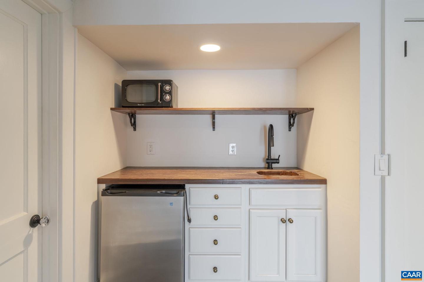 1014 SAINT CHARLES AVE, CHARLOTTESVILLE, Virginia 22901, 4 Bedrooms Bedrooms, ,2 BathroomsBathrooms,Residential,For sale,1014 SAINT CHARLES AVE,666621 MLS # 666621