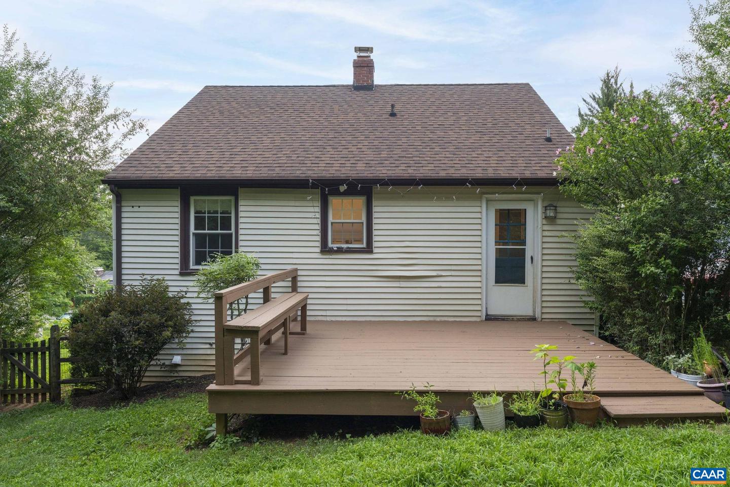 1014 SAINT CHARLES AVE, CHARLOTTESVILLE, Virginia 22901, 4 Bedrooms Bedrooms, ,2 BathroomsBathrooms,Residential,For sale,1014 SAINT CHARLES AVE,666621 MLS # 666621