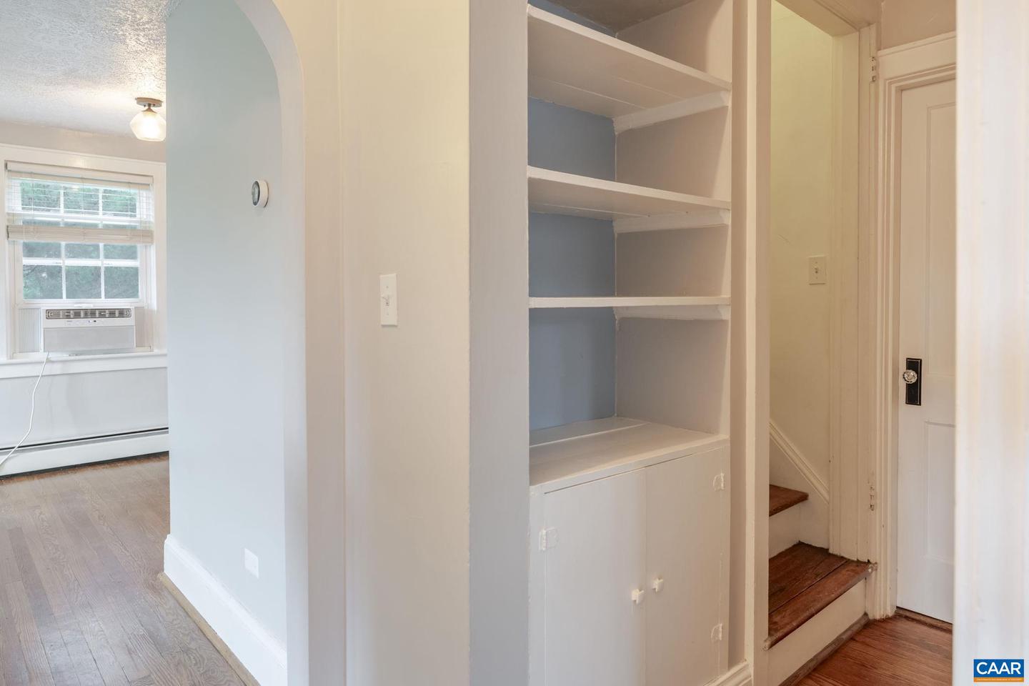 1014 SAINT CHARLES AVE, CHARLOTTESVILLE, Virginia 22901, 4 Bedrooms Bedrooms, ,2 BathroomsBathrooms,Residential,For sale,1014 SAINT CHARLES AVE,666621 MLS # 666621