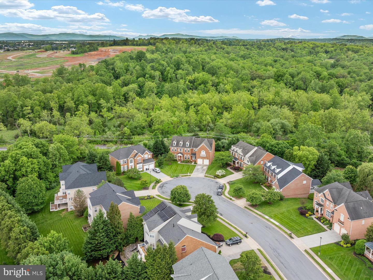 1517 BROOKDALE CT, WINCHESTER, Virginia 22601, 4 Bedrooms Bedrooms, ,4 BathroomsBathrooms,Residential,For sale,1517 BROOKDALE CT,VAWI2008676 MLS # VAWI2008676