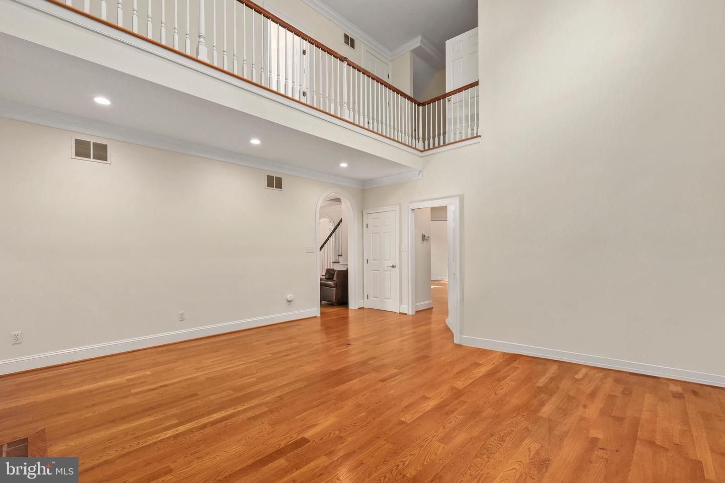 939 BUCKNER DR, WINCHESTER, Virginia 22601, 5 Bedrooms Bedrooms, ,4 BathroomsBathrooms,Residential,For sale,939 BUCKNER DR,VAWI2008678 MLS # VAWI2008678