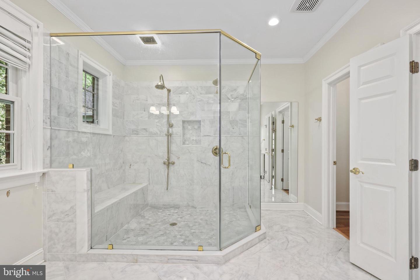 939 BUCKNER DR, WINCHESTER, Virginia 22601, 5 Bedrooms Bedrooms, ,4 BathroomsBathrooms,Residential,For sale,939 BUCKNER DR,VAWI2008678 MLS # VAWI2008678
