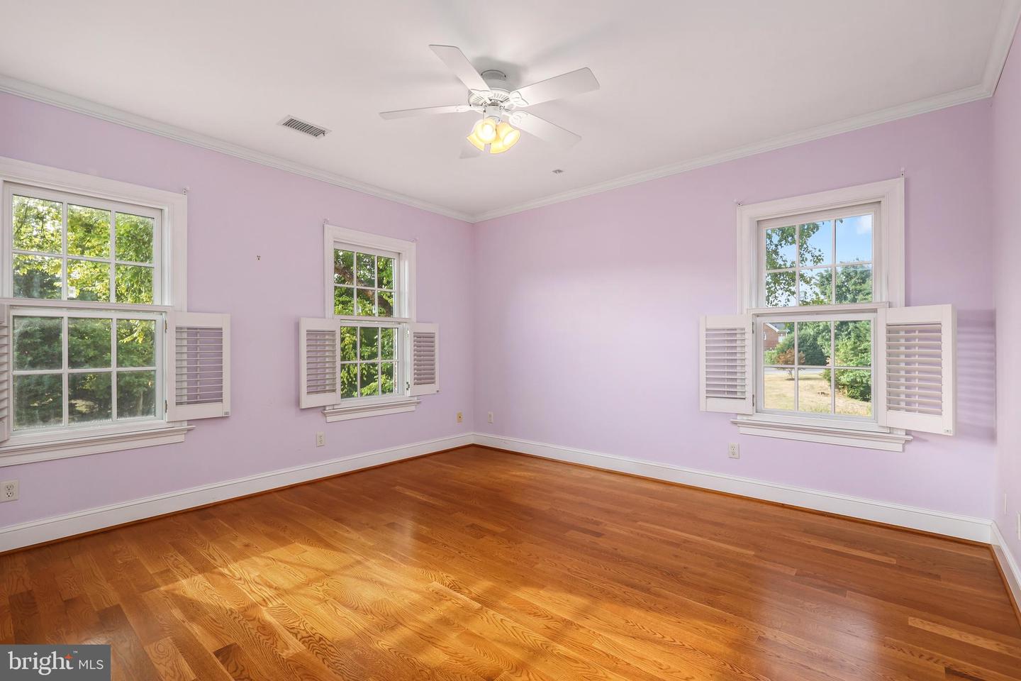 939 BUCKNER DR, WINCHESTER, Virginia 22601, 5 Bedrooms Bedrooms, ,4 BathroomsBathrooms,Residential,For sale,939 BUCKNER DR,VAWI2008678 MLS # VAWI2008678