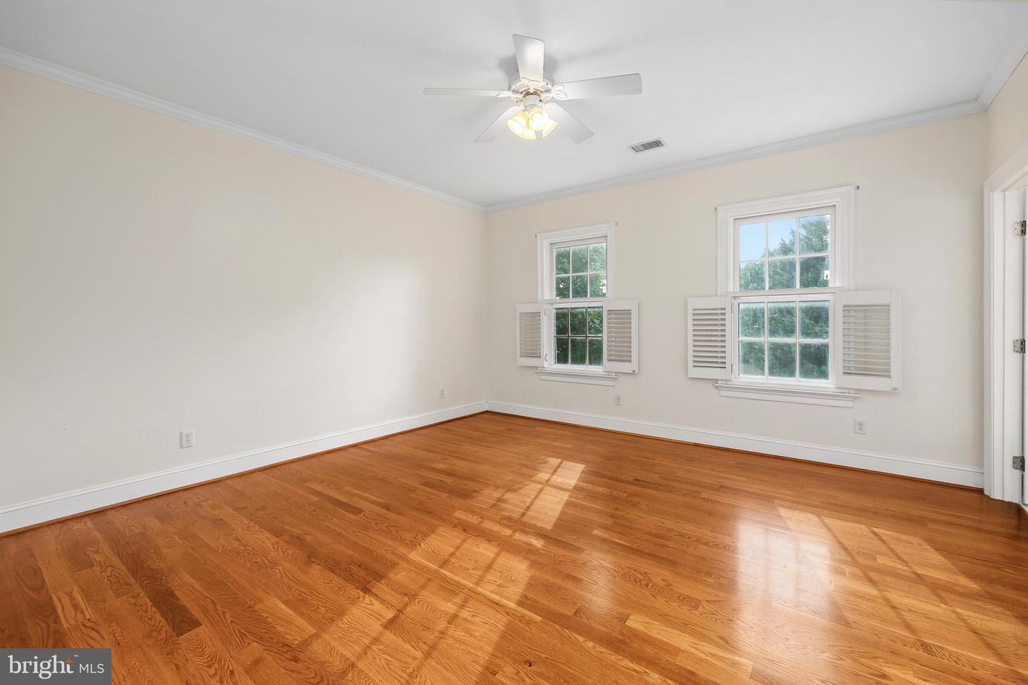 939 BUCKNER DR, WINCHESTER, Virginia 22601, 5 Bedrooms Bedrooms, ,4 BathroomsBathrooms,Residential,For sale,939 BUCKNER DR,VAWI2008678 MLS # VAWI2008678