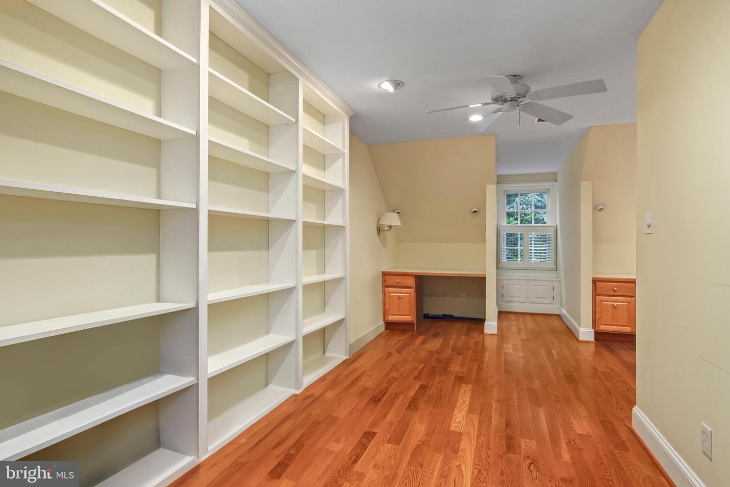 939 BUCKNER DR, WINCHESTER, Virginia 22601, 5 Bedrooms Bedrooms, ,4 BathroomsBathrooms,Residential,For sale,939 BUCKNER DR,VAWI2008678 MLS # VAWI2008678