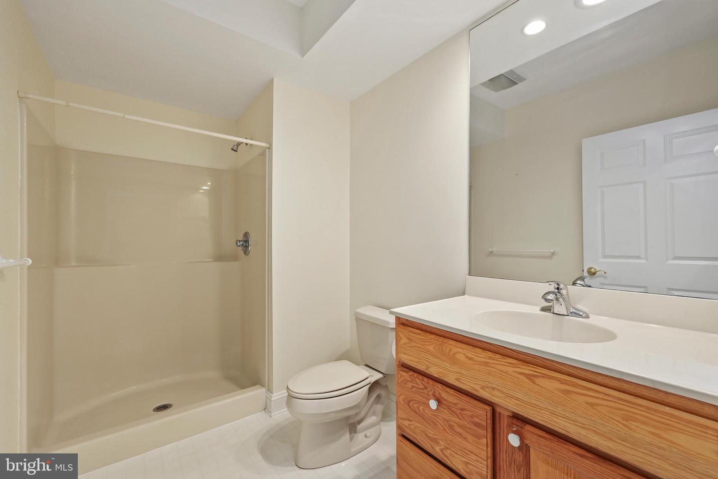 939 BUCKNER DR, WINCHESTER, Virginia 22601, 5 Bedrooms Bedrooms, ,4 BathroomsBathrooms,Residential,For sale,939 BUCKNER DR,VAWI2008678 MLS # VAWI2008678