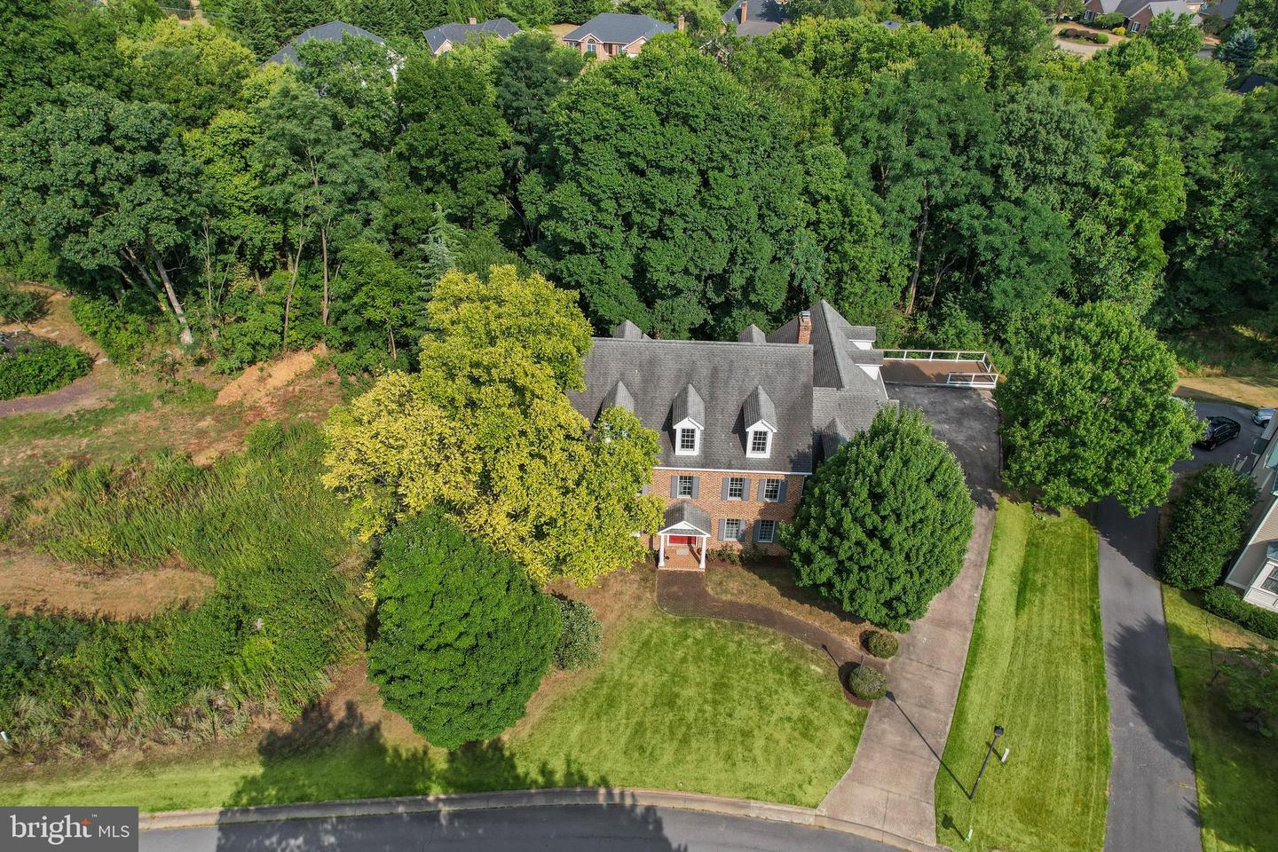 939 BUCKNER DR, WINCHESTER, Virginia 22601, 5 Bedrooms Bedrooms, ,4 BathroomsBathrooms,Residential,For sale,939 BUCKNER DR,VAWI2008678 MLS # VAWI2008678
