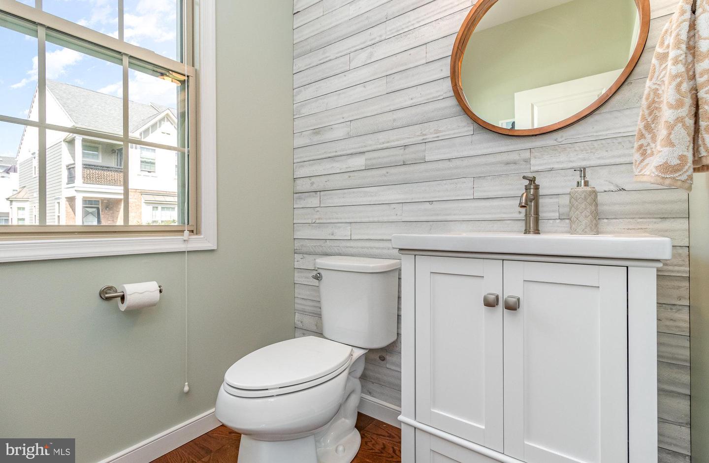 10939 PARKSHIRE LN, HENRICO, Virginia 23233, 5 Bedrooms Bedrooms, ,4 BathroomsBathrooms,Residential,For sale,10939 PARKSHIRE LN,VAHN2000978 MLS # VAHN2000978
