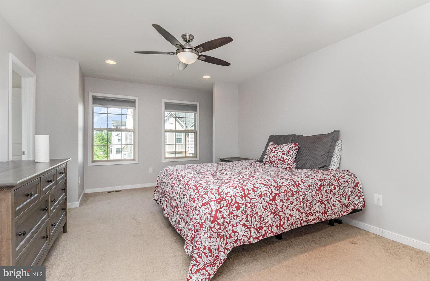 10939 PARKSHIRE LN, HENRICO, Virginia 23233, 5 Bedrooms Bedrooms, ,4 BathroomsBathrooms,Residential,For sale,10939 PARKSHIRE LN,VAHN2000978 MLS # VAHN2000978