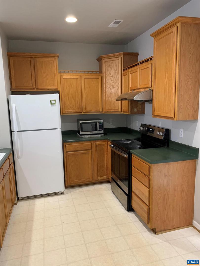 1702 WEBLAND PRK, CHARLOTTESVILLE, Virginia 22901, 3 Bedrooms Bedrooms, ,2 BathroomsBathrooms,Residential,For sale,1702 WEBLAND PRK,666628 MLS # 666628